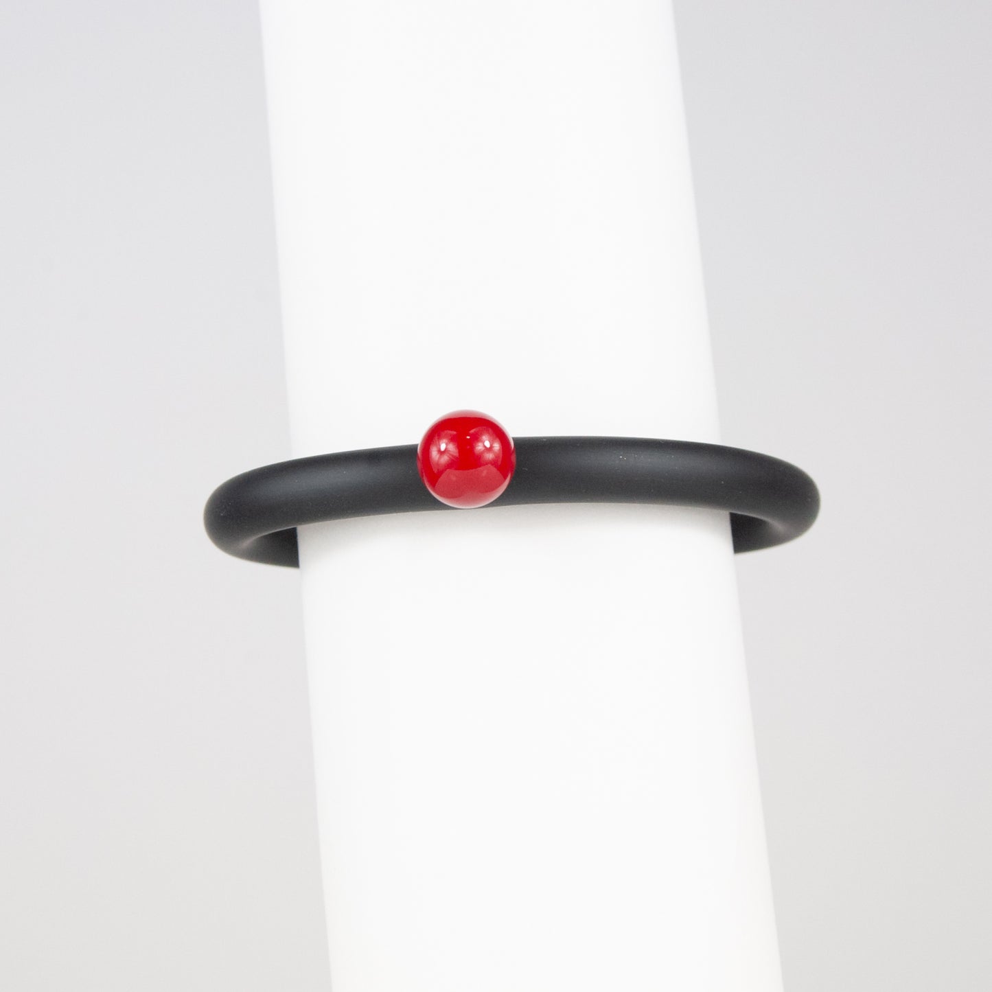 Bracciale BILICO - nero / perla rossa
