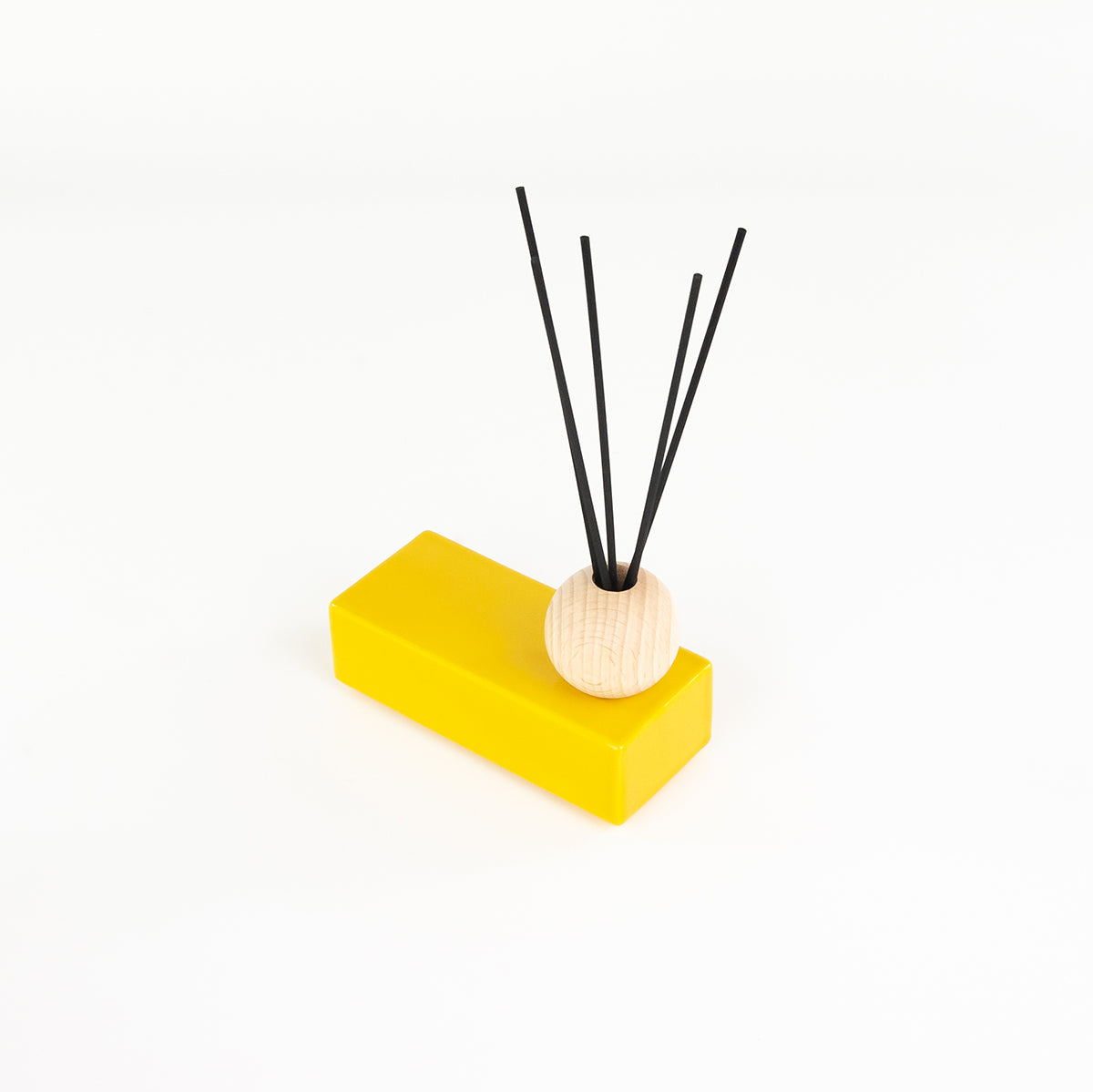 SOLID flat- fragrance diffuser