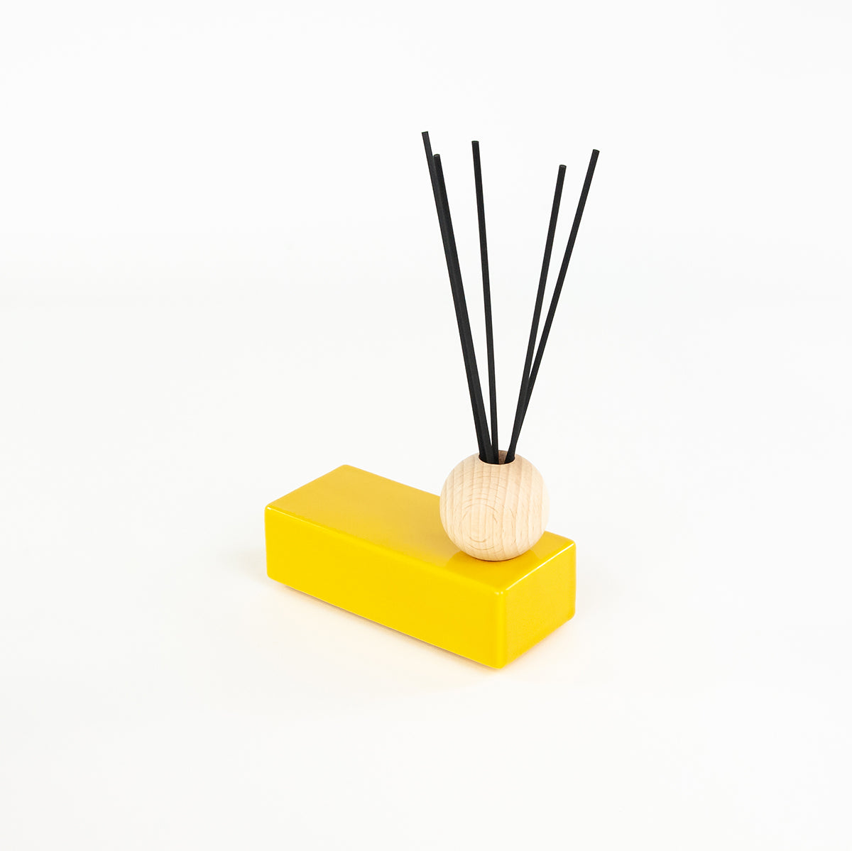 SOLID flat- fragrance diffuser