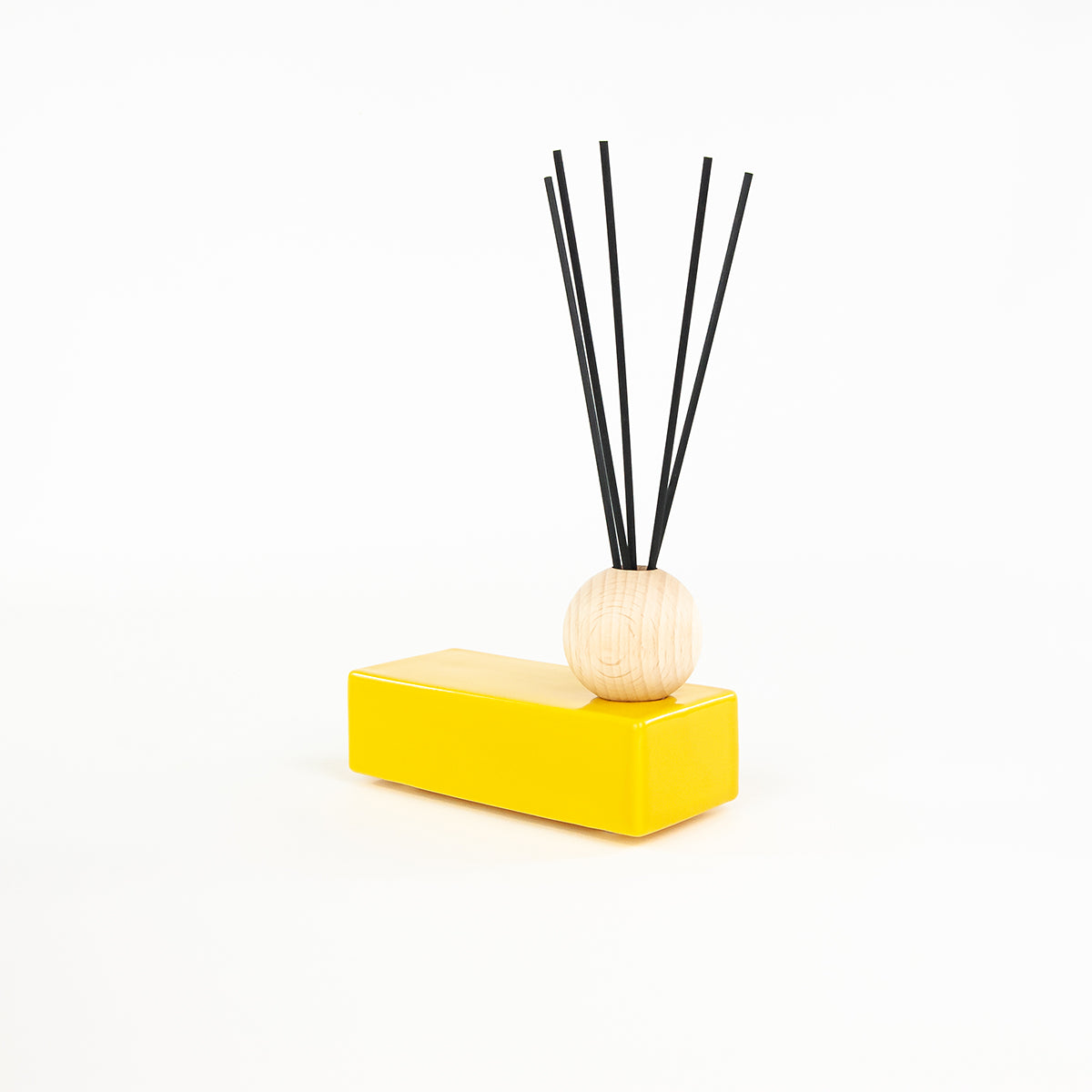 SOLID flat- fragrance diffuser