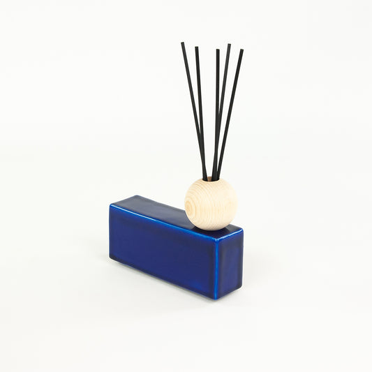 SOLID slim- fragrance diffuser