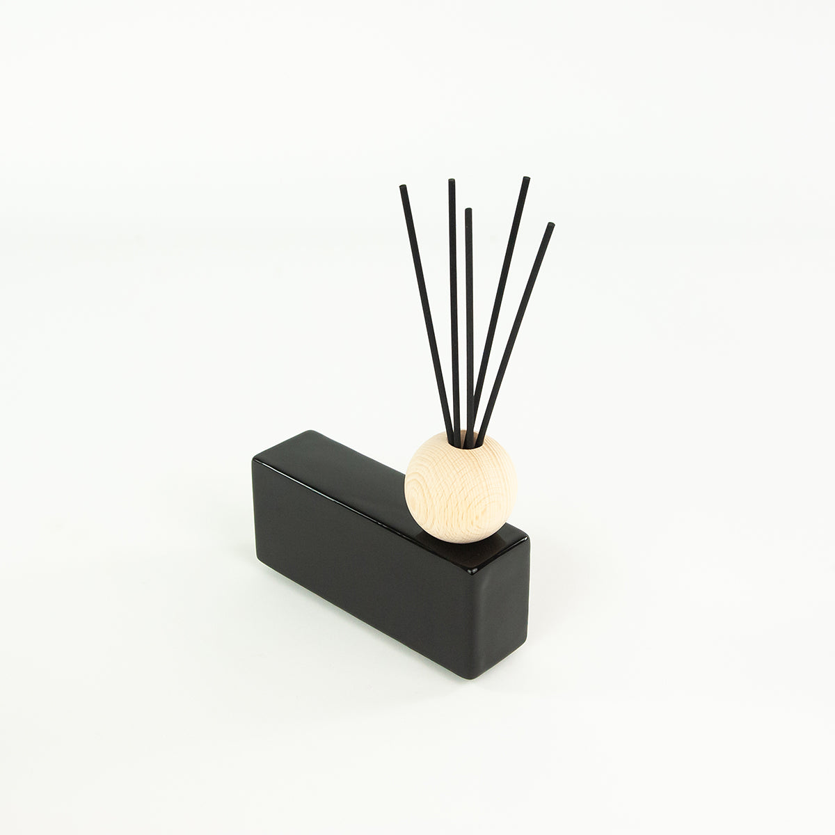SOLID slim- fragrance diffuser