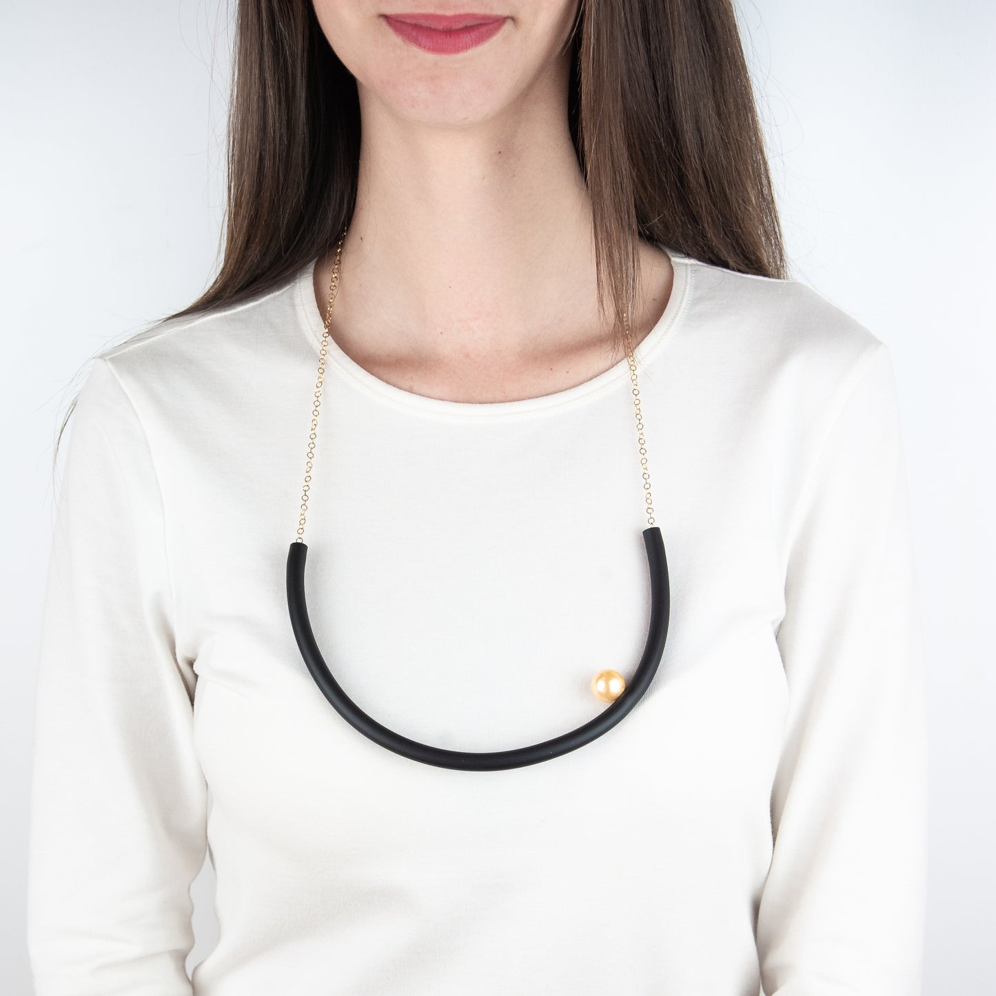 BILICO round necklace - black / gold pearl