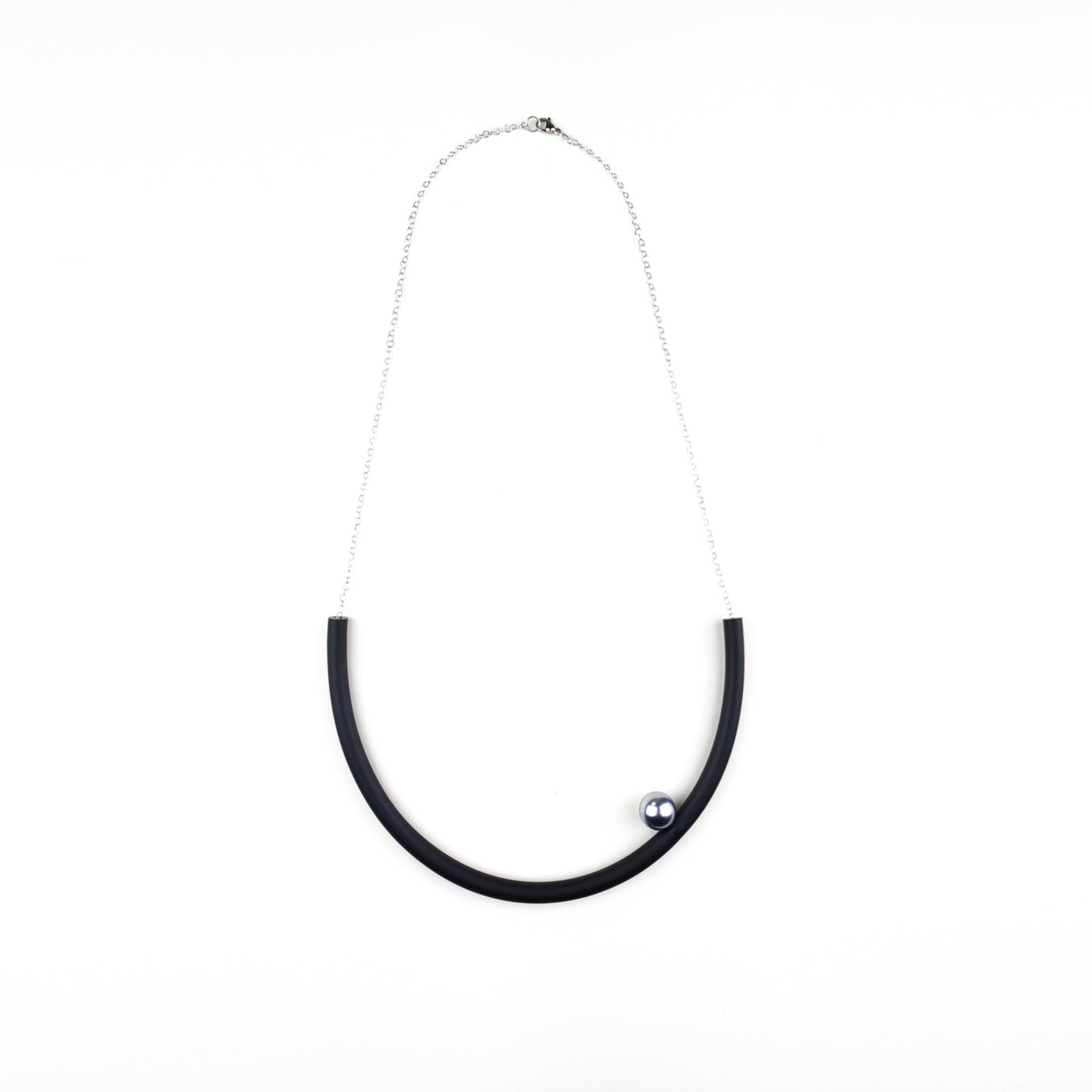 BILICO round necklace - black / silver pearl