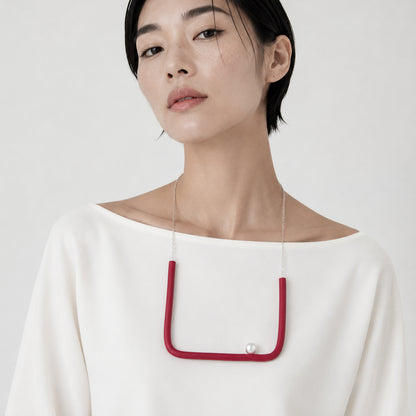 BILICO square necklace - red / white pearl