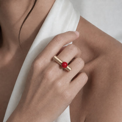 Anello BILICO - dorato / perla rossa
