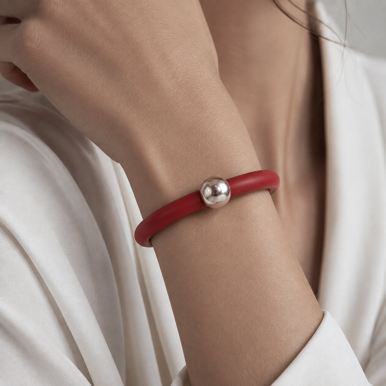 BILICO bracelet - red / golden beige pearl