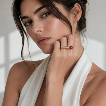 Anello BILICO - dorato / perla rossa