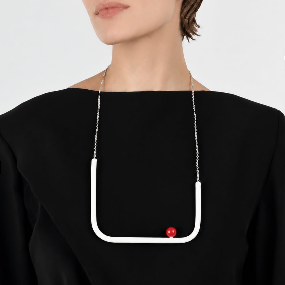 Collana BILICO quadra - bianco / perla rossa