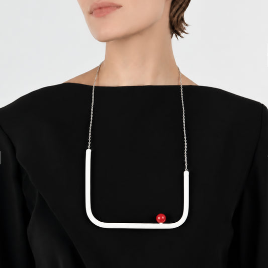 Collana BILICO quadra - bianco / perla rossa