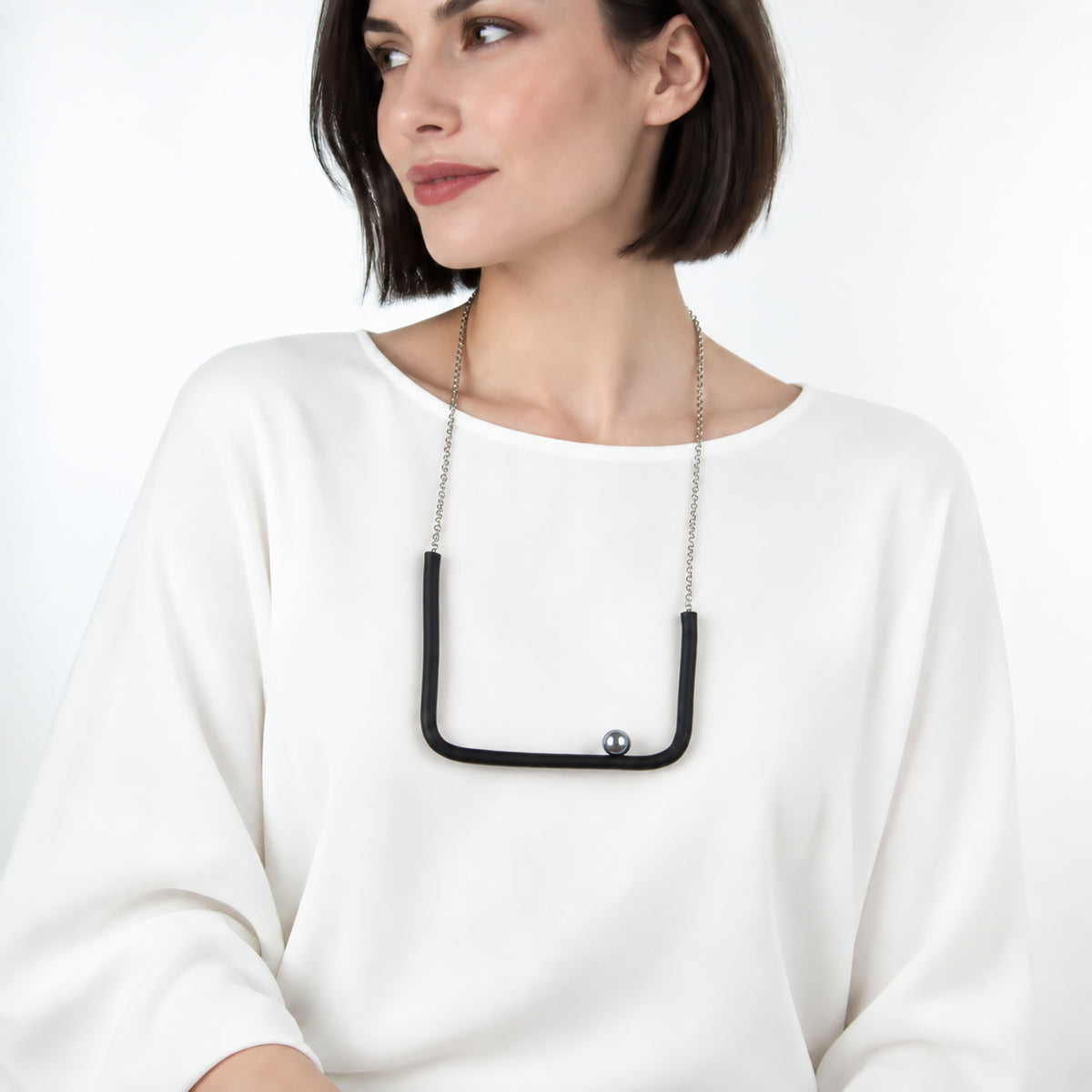 Collana quadra BILICO - nero / perla argento