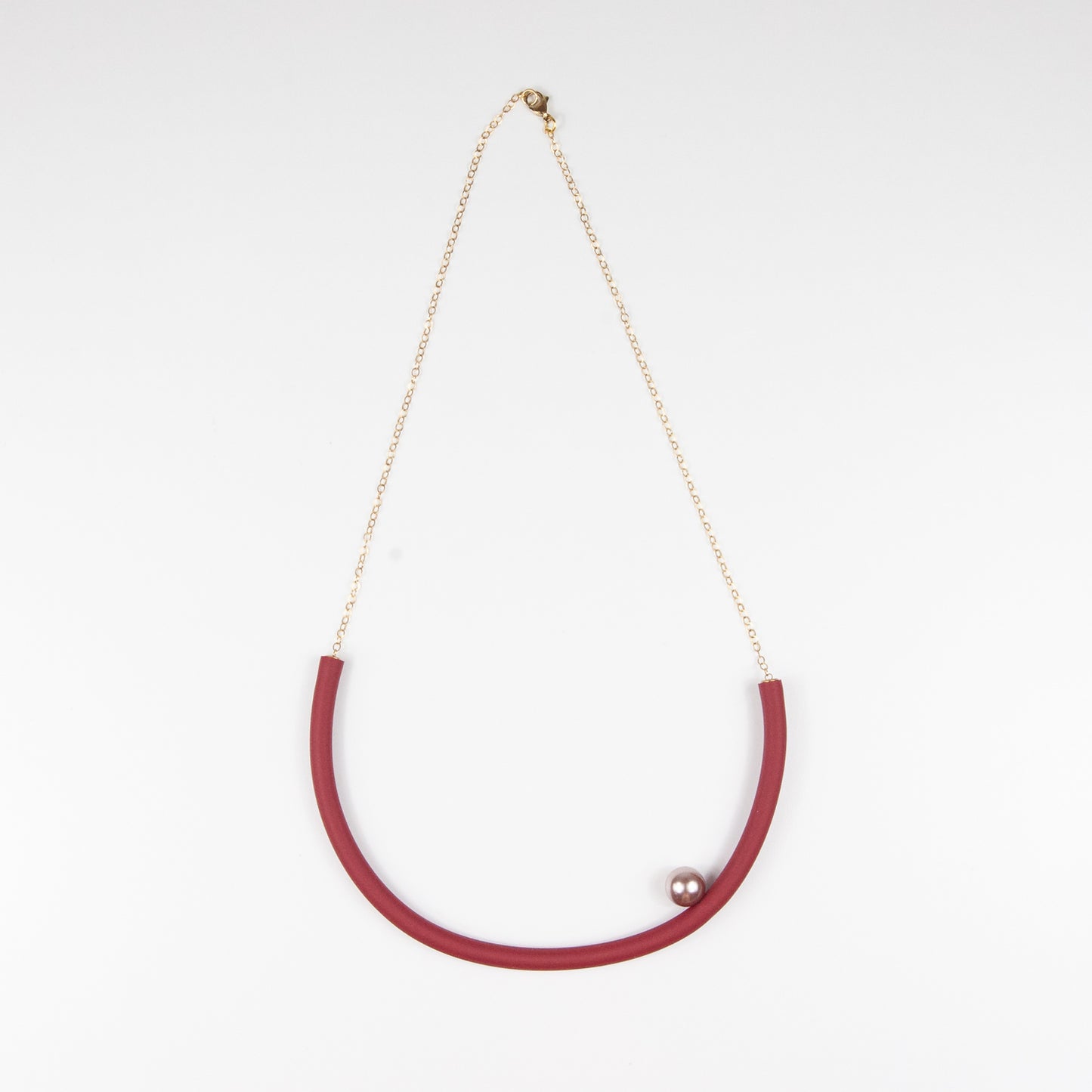 BILICO round necklace - red / golden beige pearl