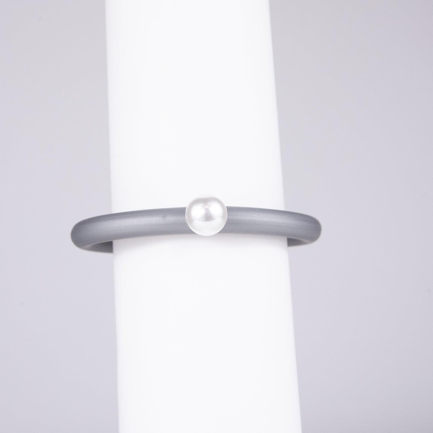 Bracciale BILICO - grigio / perla bianca