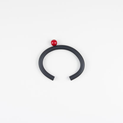 Bracciale BILICO - nero / perla rossa