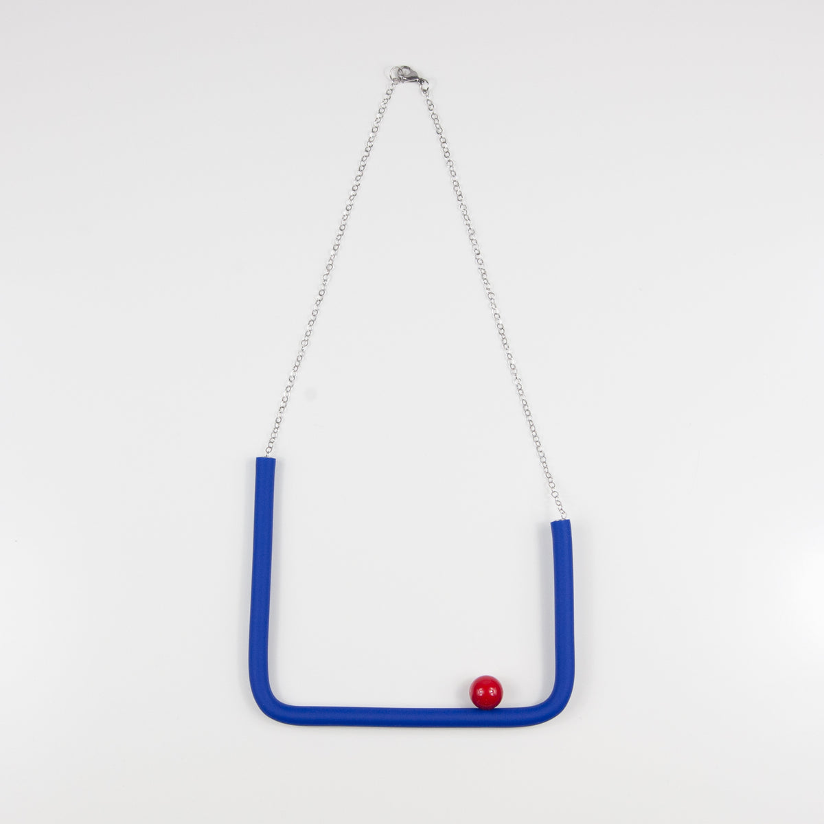 Collana quadra BILICO - blu inchiostro / perla rossa