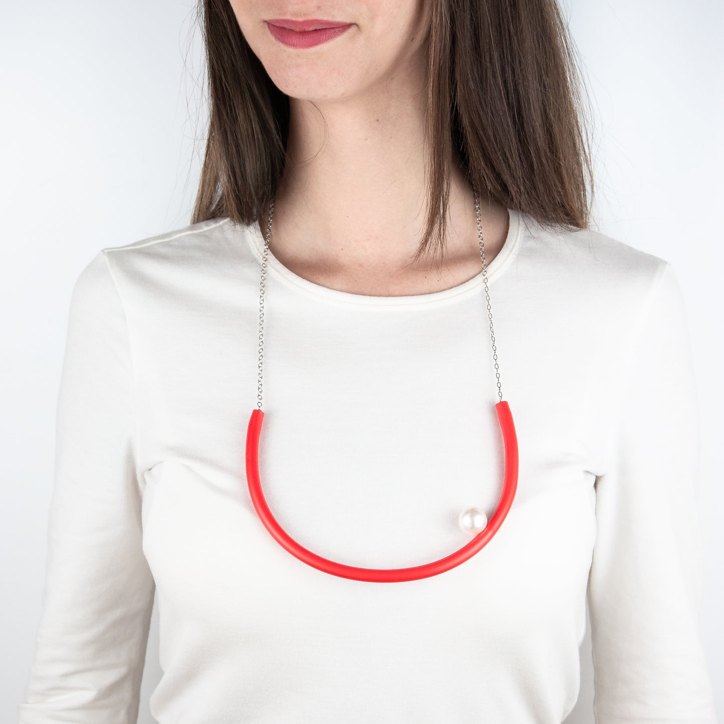 BILICO round necklace - orange red / white pearl