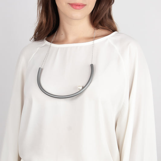 BILICO round necklace - grey / white pearl