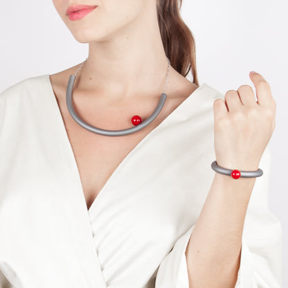 BILICO choker - grey  / red pearl