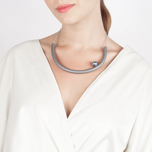 BILICO choker - grey  / silver pearl