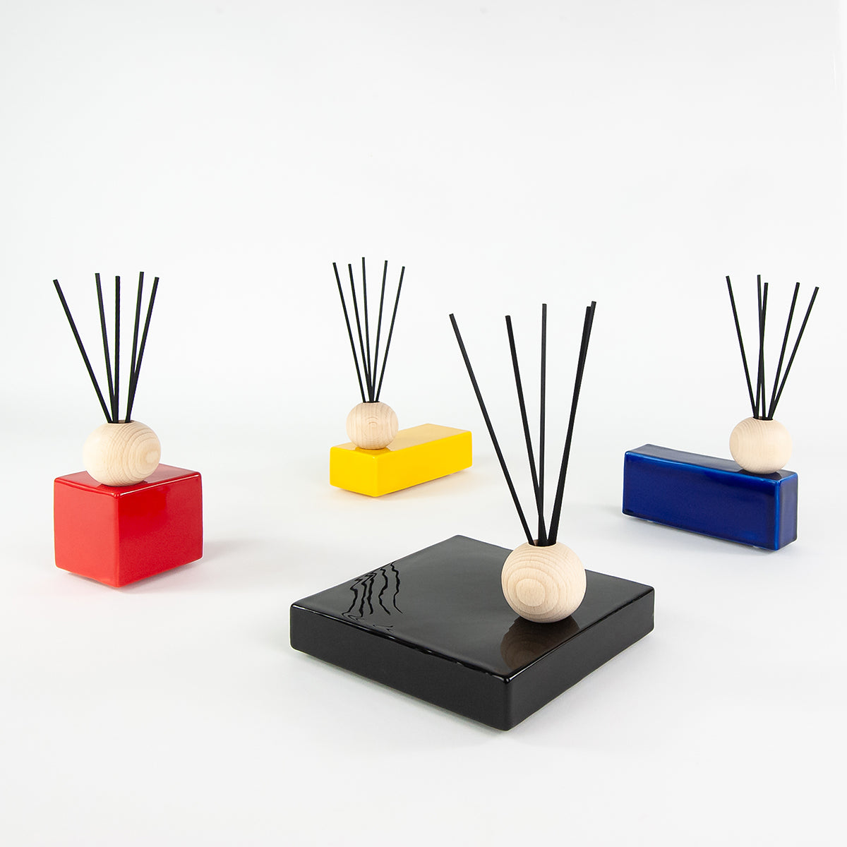 SOLID cube- fragrance diffuser