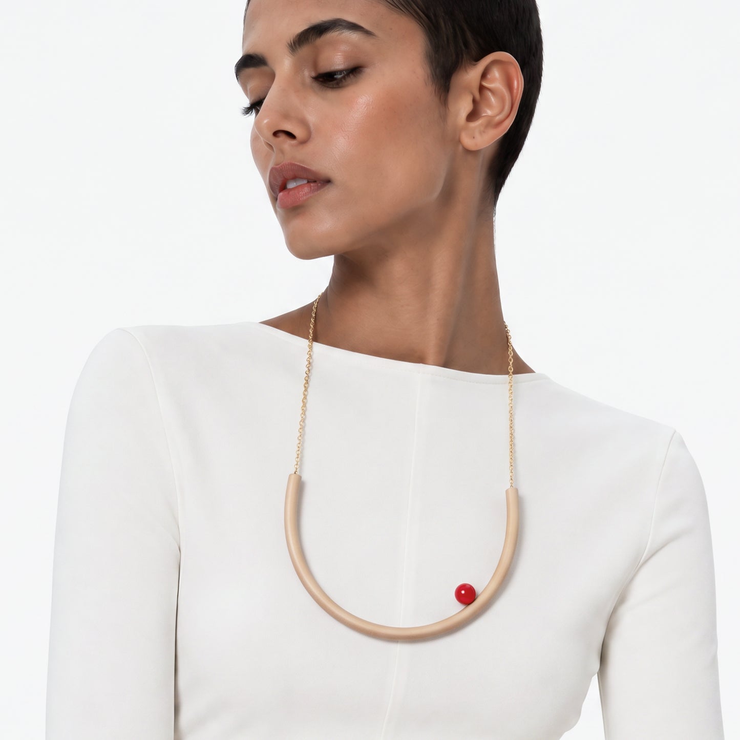 Collana rotonda BILICO - dorato / perla rossa