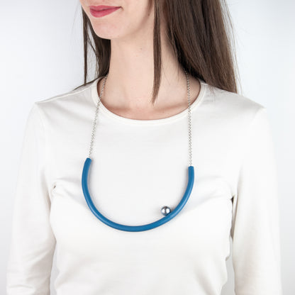 BILICO round necklace - blue avio / silver pearl
