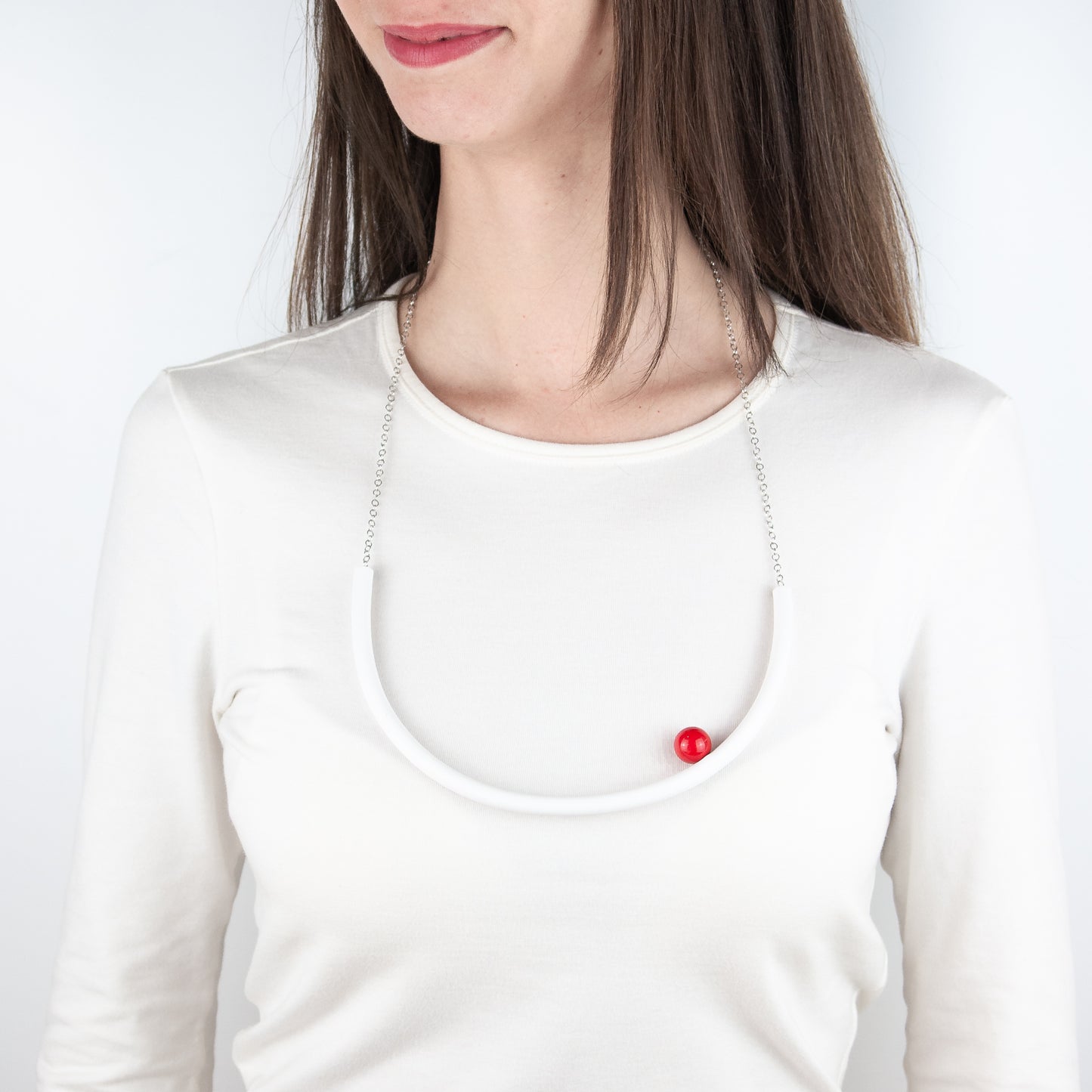 Collana rotonda BILICO - bianco / perla rossa