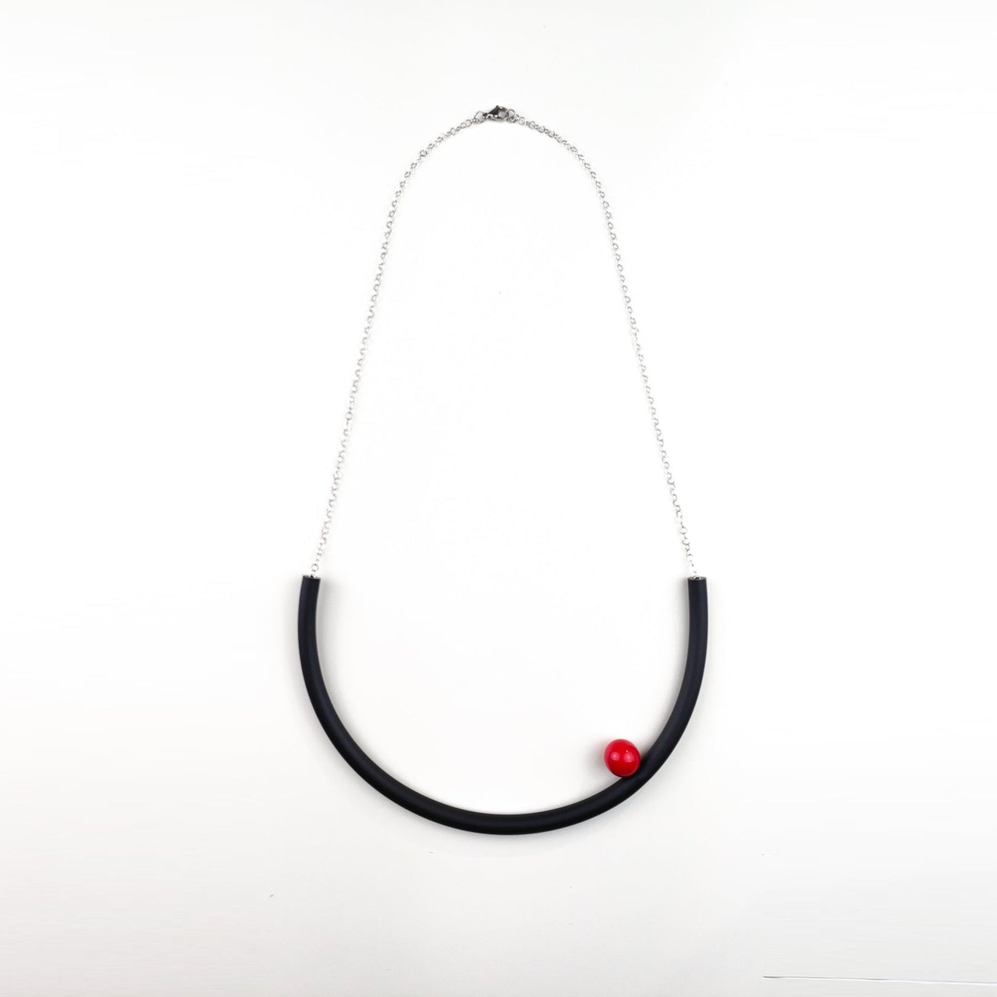 BILICO round necklace - black / red pearl