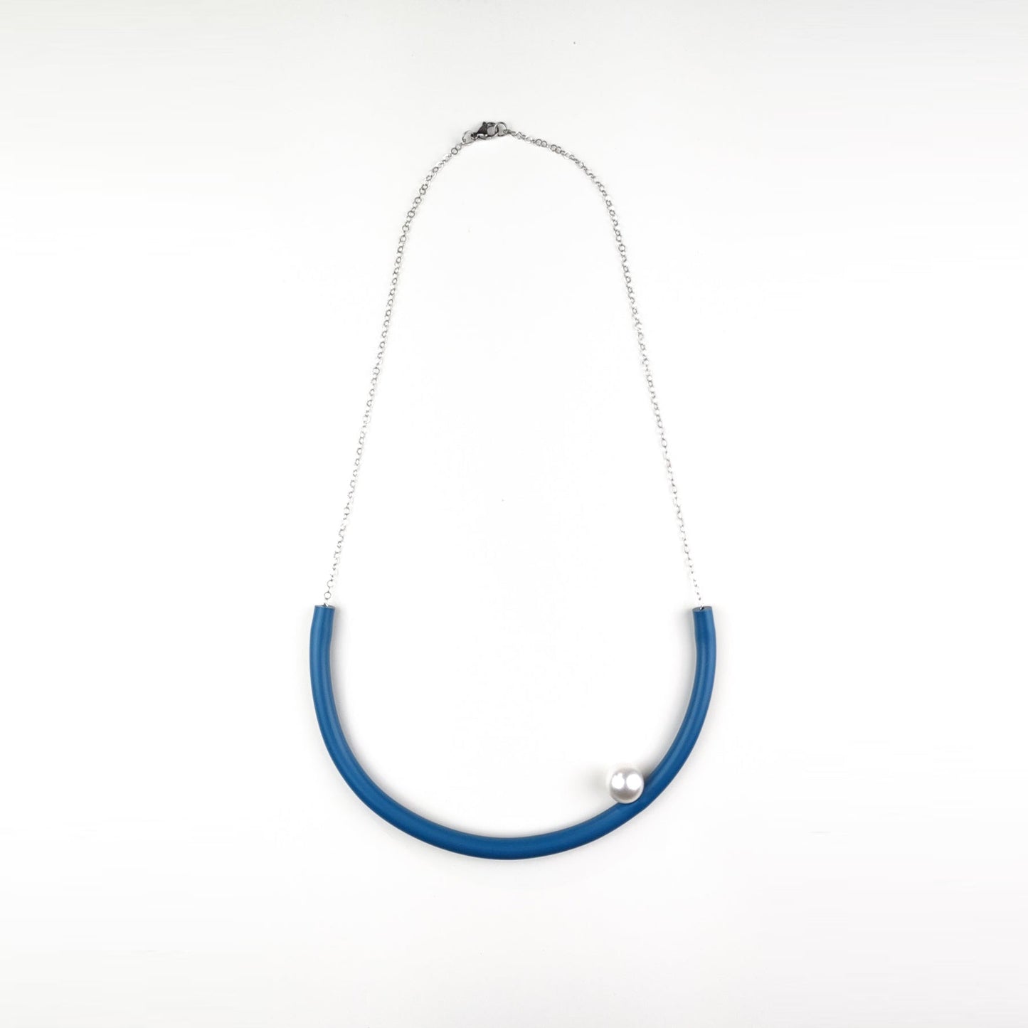 BILICO round necklace - blue avio / white pearl