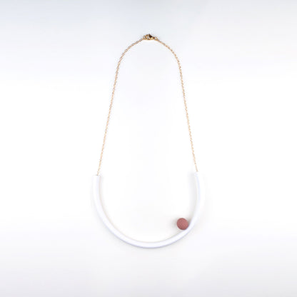 BILICO round necklace - white / red pearl